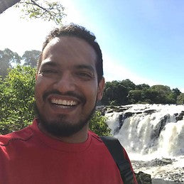 Carlos Ramírez - Comprador de Facebook